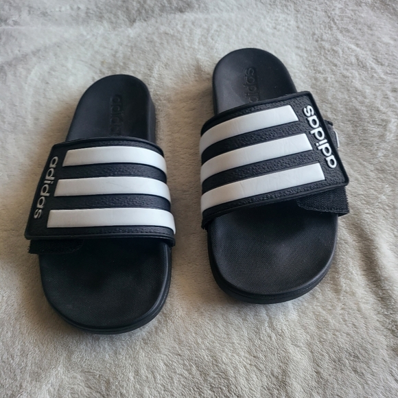 Adidas Velcro Slides Black White Size Youth 4 - Picture 2 of 6